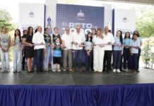 Gobierno entrega techado de cancha en liceo de San José de Ocoa