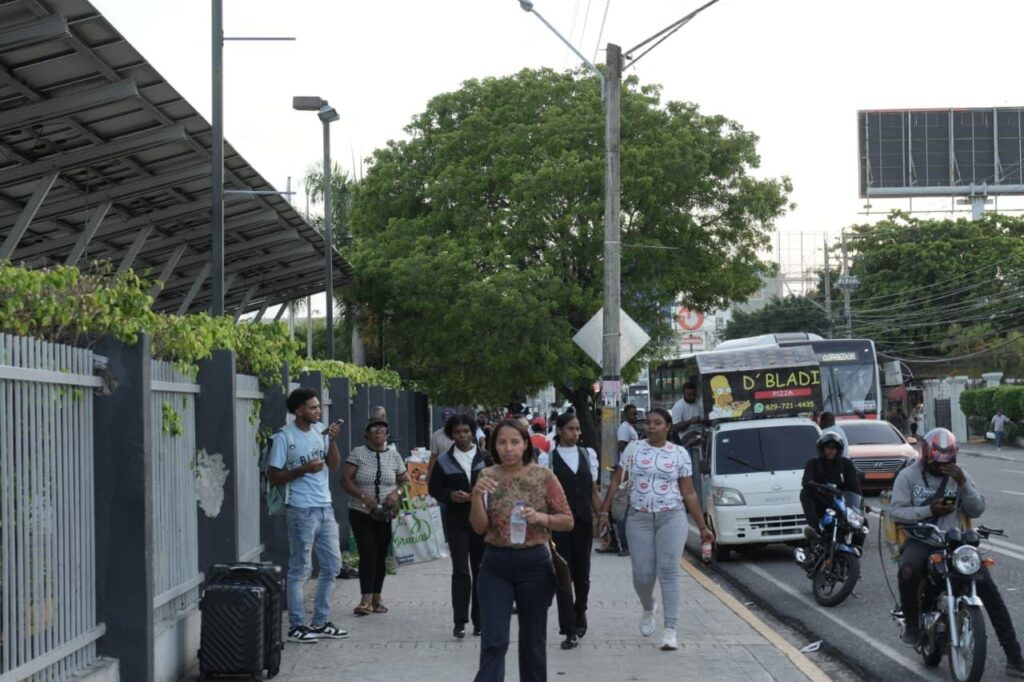Dominicanos rechazan acuerdo para recibir deportados extranjeros desde EE. UU. - Noticias de hoy en República Dominicana | De Último Minuto