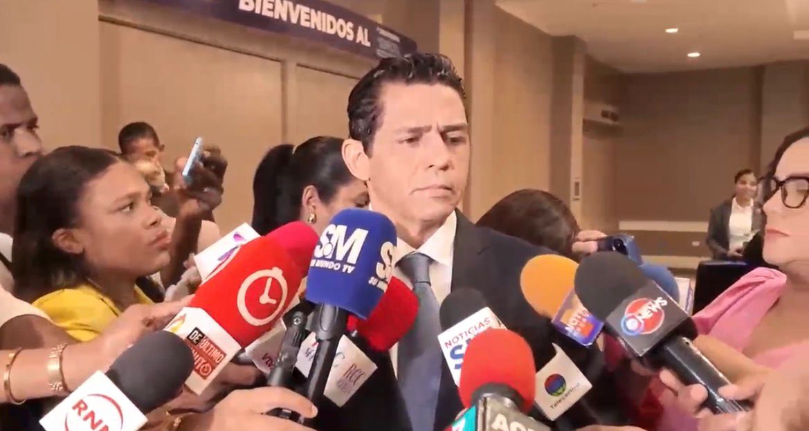 Politólogo advierte acuerdo migratorio con EE.UU. “podría lesionar la soberanía dominicana”