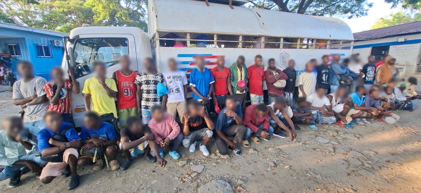 DGM deportó más de 1,100 extranjeros indocumentados por cuatro puntos fronterizos formales con Haití - Noticias de hoy en República Dominicana | De Último Minuto