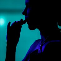 Singapur detiene a más de 2.500 personas por usar y poseer vapeadores en tres meses