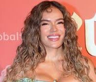 Karol G será reconocida por su excelencia artística en los American Music Awards