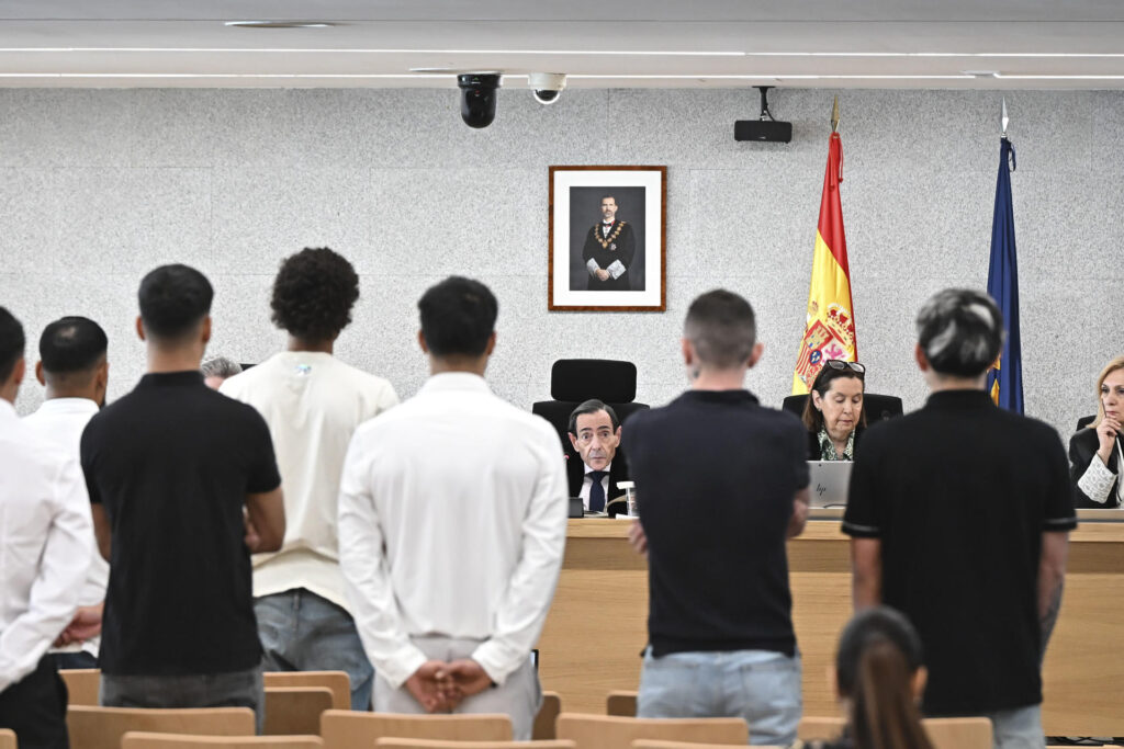 Catorce pandilleros en España confiesan haber pertenecido a la banda Dominican Don't Play | 1 | Catorce pandilleros en España confiesan haber pertenecido a la banda Dominican Don't Play - Noticias de hoy en República Dominicana | De Último Minuto