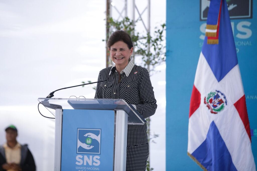 Raquel Peña y director del SNS entregan renovado hospital municipal de Castañuelas - Noticias de hoy en República Dominicana | De Último Minuto