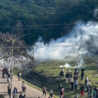 Tras finalizada la marcha PN dispersa con bombas lacrimógenas y agua a presión manifestantes en San Juan