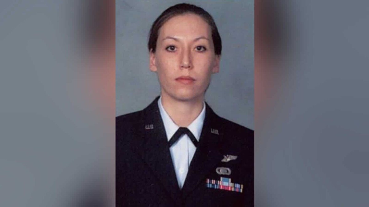 El FBI ofrece US$ 200.000 por información sobre una exagente de inteligencia de la Fuerza Aérea acusada de espiar para Irán