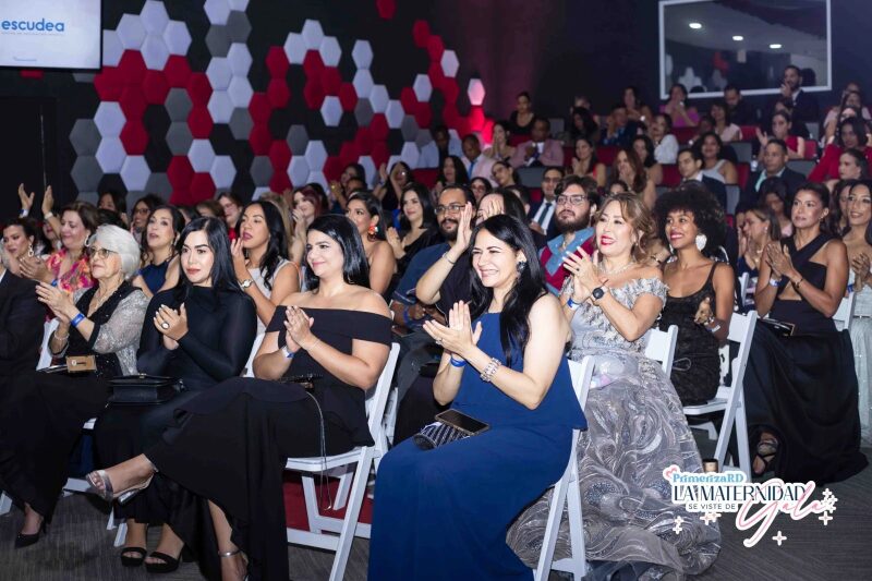 PrimerizaRD celebra la tercera edición del galardón “La maternidad se viste de gala”
