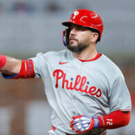 Schwarber sigue encendido con dos jonrones y Harper también se vuela la cerca en triunfo de Filis - Noticias de hoy en República Dominicana | De Último Minuto