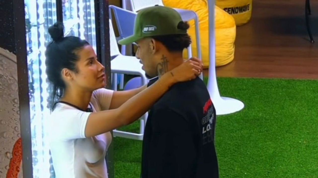 Karla Álvarez "La Mana" le pide a Sr. Jiménez en Planeta Alofoke que no sea un “cuero”