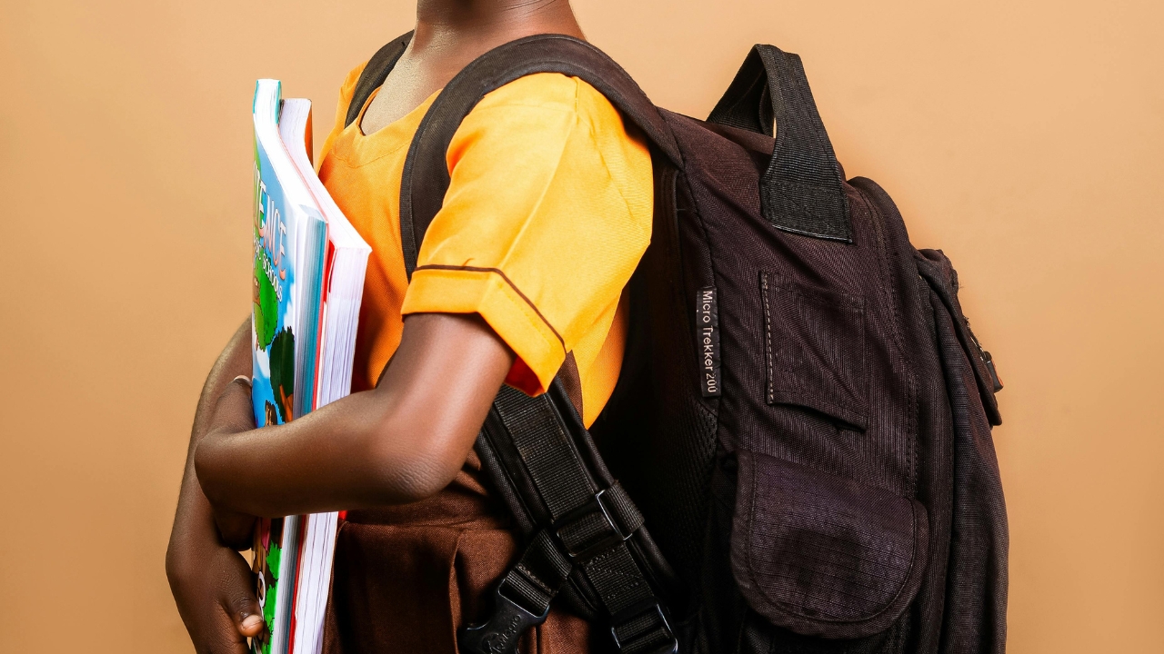 ADP pide a padres revisar mochilas de estudiantes para evitar ingreso de armas a escuelas