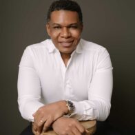 Raymond Pozo presenta “¿Y Ahora Qué?” en Escenario 360: una noche de humor, reflexión y propósito - Noticias de hoy en República Dominicana | De Último Minuto