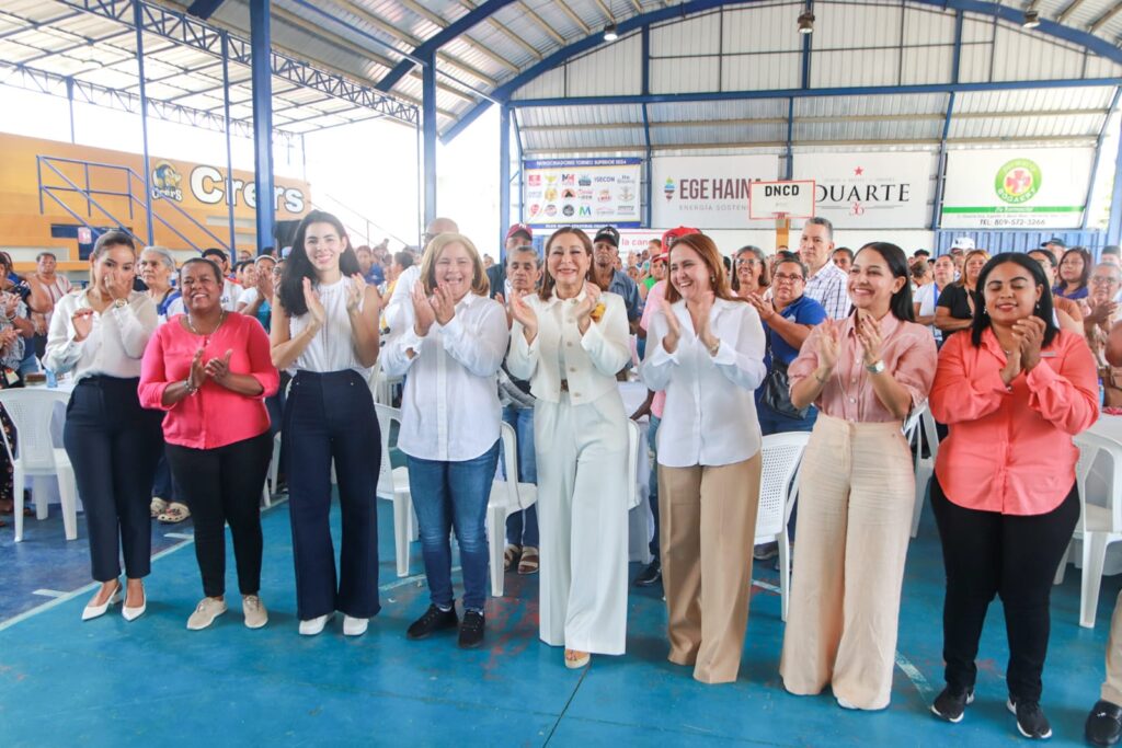 Supérate afianza protección social en Valverde y Santiago Rodríguez con apoyo a más de 38 mil familias - Noticias de hoy en República Dominicana | De Último Minuto