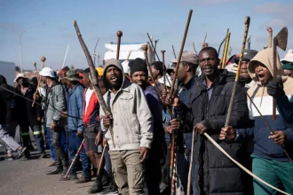 Al menos doce muertos en un tiroteo en un asentamiento informal en el norte de Sudáfrica - Noticias de hoy en República Dominicana | De Último Minuto
