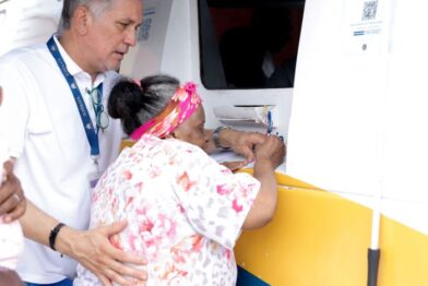 Entregan Bono de Emergencia a más de 1,400 familias afectadas por las lluvias en el Distrito Nacional