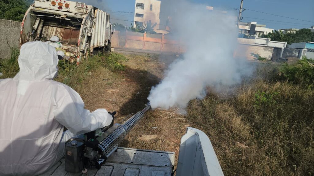 Salud pública intensifica jornada de fumigación en cumayasa para prevenir el Dengue - Noticias de hoy en República Dominicana | De Último Minuto
