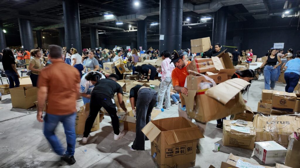 Centro de acopio de Sambil solicita insumos médicos, alimentos y apoyo para voluntarios - Noticias de hoy en República Dominicana | De Último Minuto