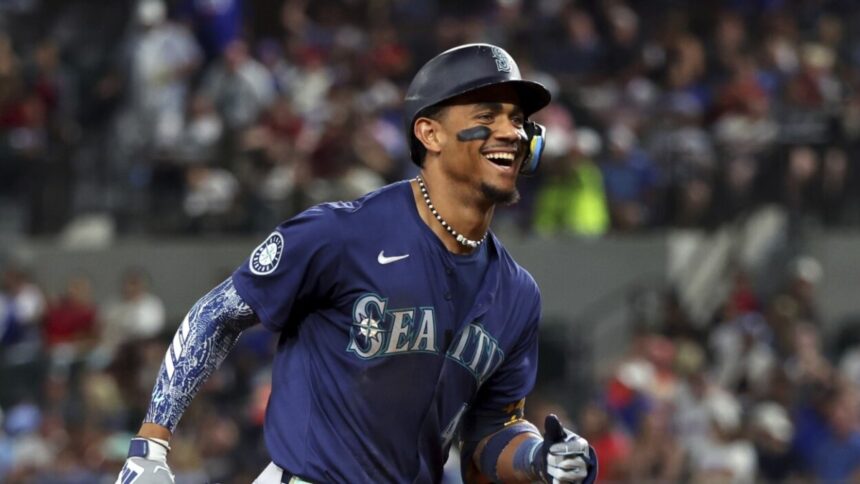 Julio Rodríguez conecta su jonrón 13 y lidera triunfo de Seattle sobre los Mets - Noticias de hoy en República Dominicana | De Último Minuto