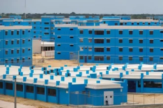 Tres meses de prisión preventiva a madre acusada de intentar introducir drogas a su hijo en Las Parras - Noticias de hoy en República Dominicana | De Último Minuto