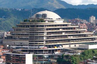 Corte IDH ordena cerrar El Helicoide, centro de detención del chavismo
