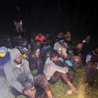 Patrullas del Ejército y unidades de drones detectan y detienen a 70 haitianos indocumentados en Dajabón - Noticias de hoy en República Dominicana | De Último Minuto