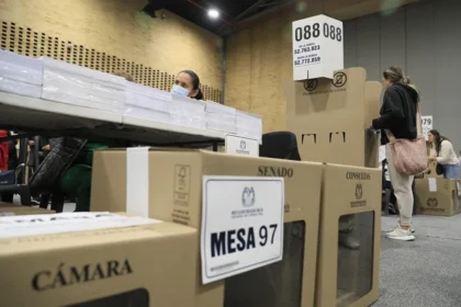 EE.UU. amenaza con retirar visas a quienes manipulen las elecciones en Colombia