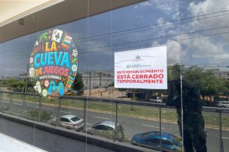 Realizan clausuran establecimientos y notifican a otros por violaciones a la normativa en Ciudad Juan Bosch