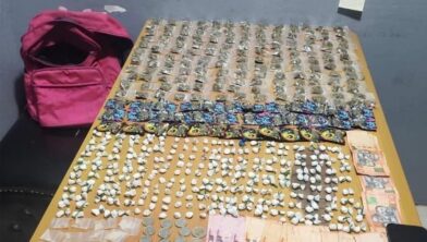 Apresan hombre con porciones de drogas durante operativo en Santiago
