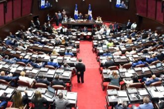 Diputados iniciarán segunda discusión del Código Laboral la próxima semana