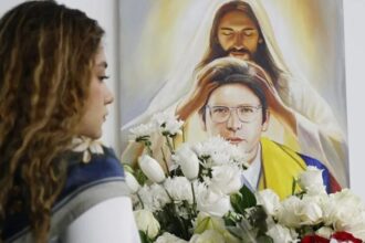 Colombia recuerda con misas y homenajes el primer año del atentado al senador Miguel Uribe Turbay