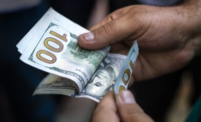 Dólar.