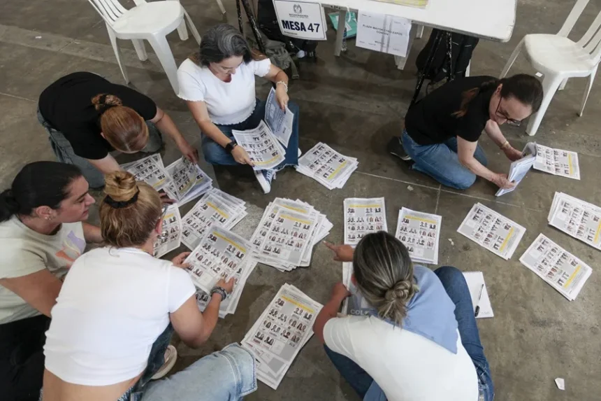 El escrutinio electoral en Colombia llega al 99,98 % y coincide con el conteo del domingo - Noticias de hoy en República Dominicana | De Último Minuto