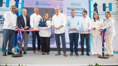 Abinader entrega el remozado hospital Antonio Trueba, en Santiago