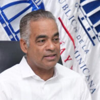 Ministro Joel Santos resaltó que el país ya produce cerca de 2,000 MW de energía renovable