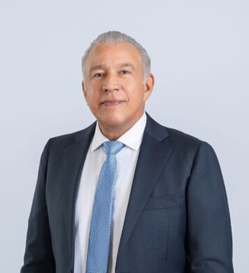 Andrés Bautista encabezará Comité Organizador del 50 Torneo de Baloncesto Superior del Distrito 2026 - Noticias de hoy en República Dominicana | De Último Minuto