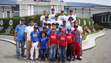 Yankees donan US$10,000 a niños con cáncer durante - Noticias de hoy en República Dominicana | De Último Minuto