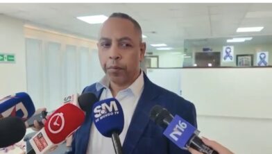 Presidente de comisión califica de “desacertada” resolución para descontar salarios a maestros por paro - Noticias de hoy en República Dominicana | De Último Minuto