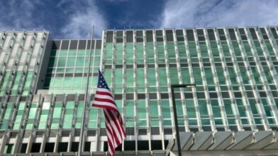 La embajada de Estados Unidos celebra la nueva ley guatemalteca contra el lavado de dinero