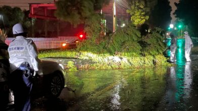 Dos tormentas tropicales ponen en alerta a Japón con órdenes de evacuación y 4 heridos