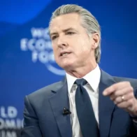 El gobernador de California denuncia que Fiscalía lo está investigando por orden de Trump