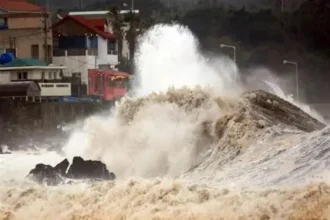 Aumentan a nueve los heridos en el sur de Japón por el paso del tifón Jangmi