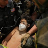 Continúan los intentos de rescatar supervivientes seis días después de sismos en Venezuela