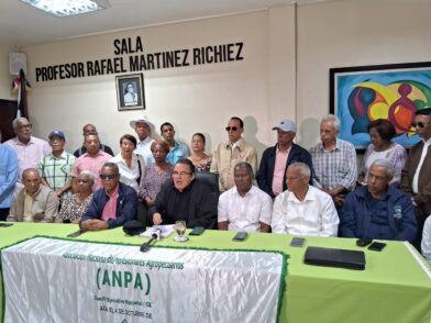 Agrónomos exigen respuesta definitiva al presidente Abinader y advierten que podrían marchar al PN