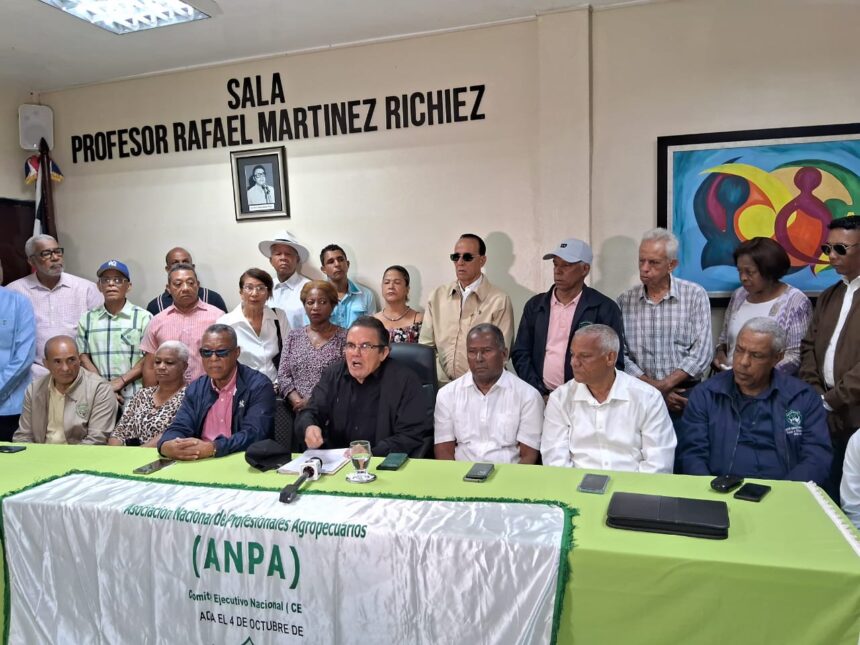 Agrónomos exigen respuesta definitiva al presidente Abinader y advierten que podrían marchar al PN