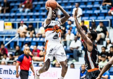 Malachi Richardson y Corey Sanders Jr. lideran triunfo de Reales - Noticias de hoy en República Dominicana | De Último Minuto