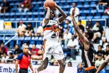 Malachi Richardson y Corey Sanders Jr. lideran triunfo de Reales - Noticias de hoy en República Dominicana | De Último Minuto