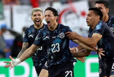 Paraguay derrota a Turquía, la elimina del Mundial y sobrevive con diez jugadores - Noticias de hoy en República Dominicana | De Último Minuto