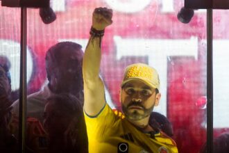 Juez le prohibió a Abelardo de la Espriella usar la camiseta de la selección Colombia en su campaña