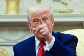 Trump anuncia que EE. UU. golpeará “duramente” a Irán esta noche y aumenta tensión en Oriente Medio