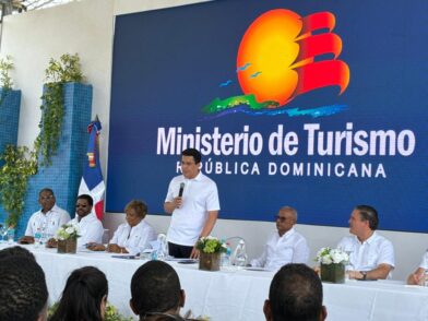 David Collado asegura que no dejará el Ministerio de Turismo sin completar la transformación de Boca Chica - Noticias de hoy en República Dominicana | De Último Minuto