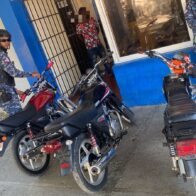 Policía ocupa armas ilegales, recupera motocicletas robadas y ejecuta arrestos en Santo Domingo Norte